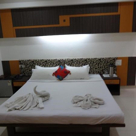 Hotel Grand Suites Indore Exterior foto