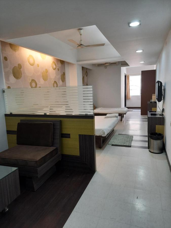 Hotel Grand Suites Indore Exterior foto