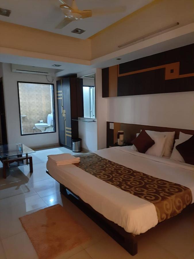 Hotel Grand Suites Indore Exterior foto