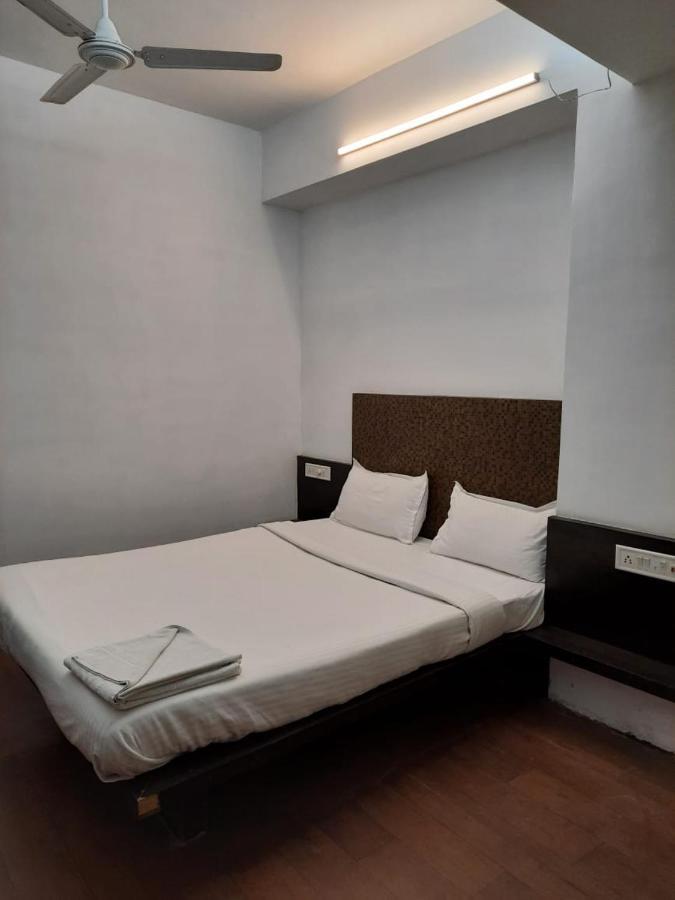 Hotel Grand Suites Indore Exterior foto